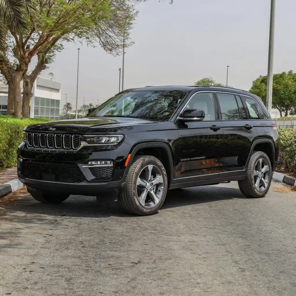 2023 grand cherokee limited black scaled