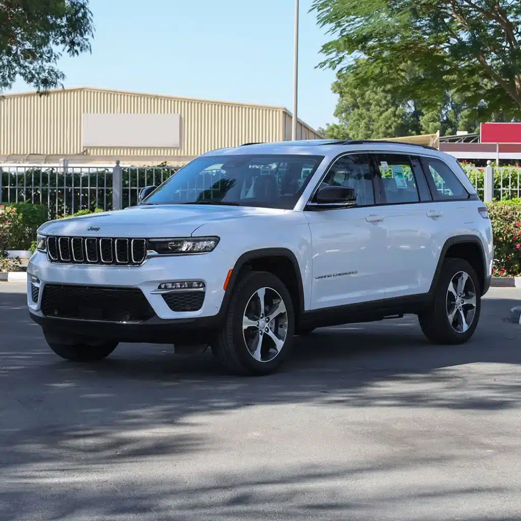 2023 JEEP GRAND CHEROKEE LIMITED PLUS LUXURY 2.0L Bright White Beige Interior.jpg